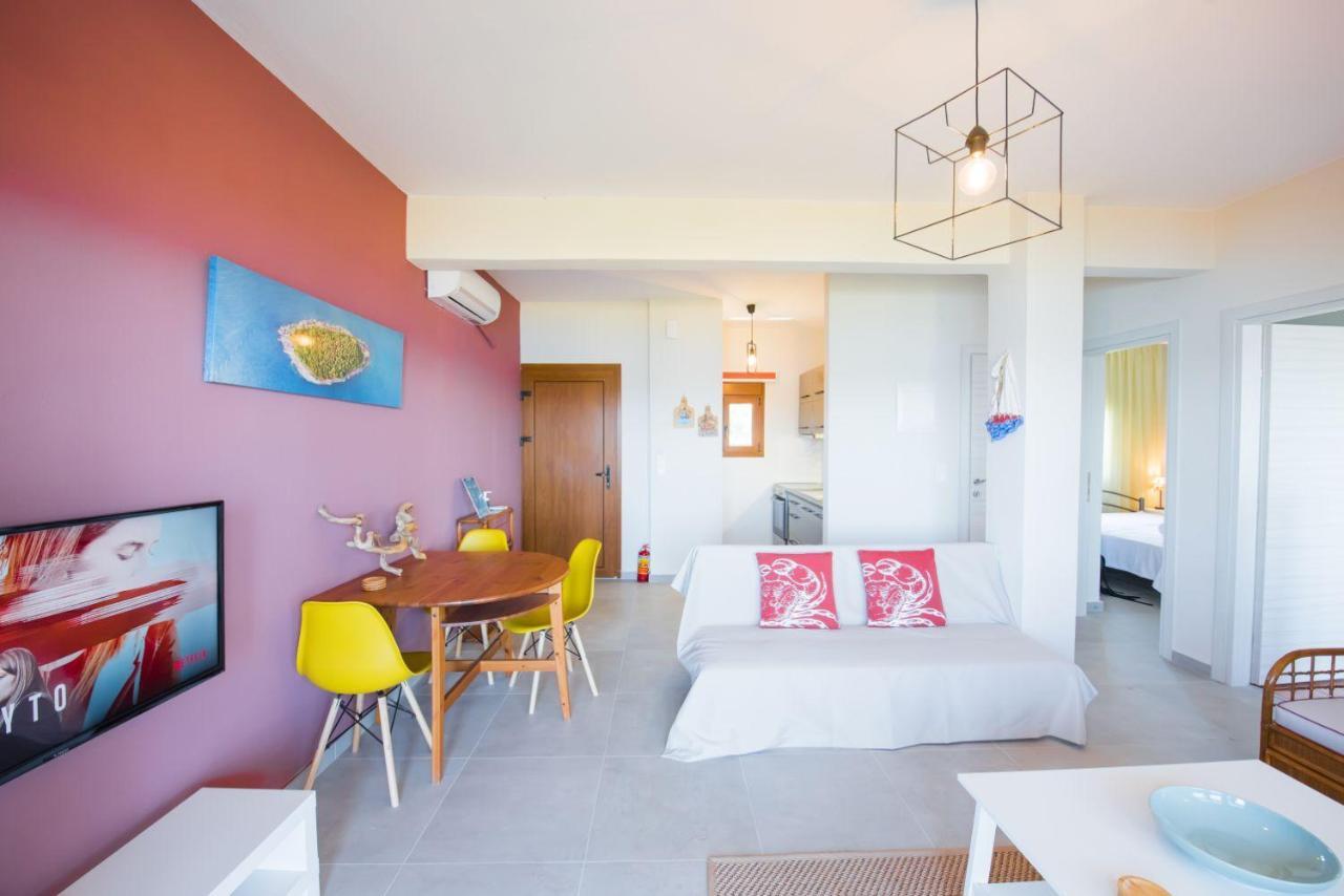 Nereus & Oceanus Beachfront Apartments, Lagonisi Beach #Feelslikehome Ormos Panagias Exterior photo
