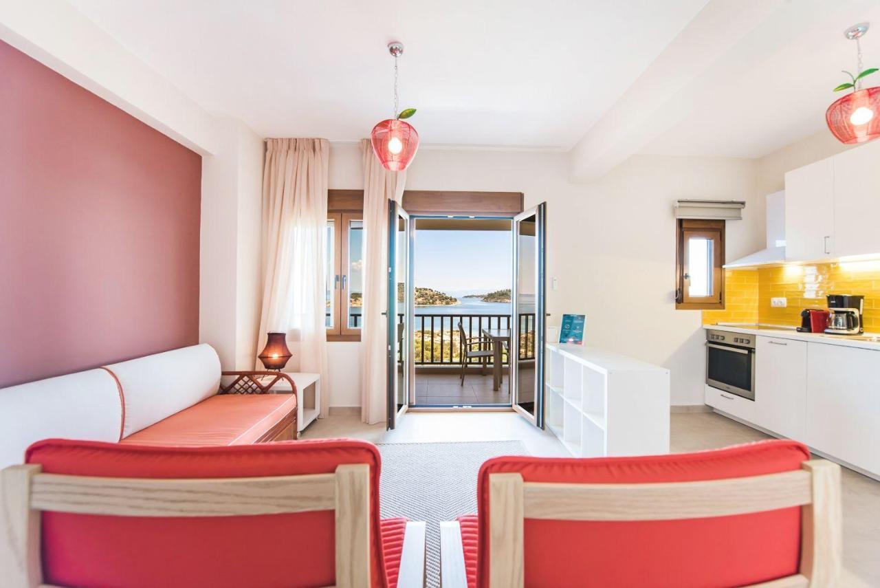 Nereus & Oceanus Beachfront Apartments, Lagonisi Beach #Feelslikehome Ormos Panagias Exterior photo