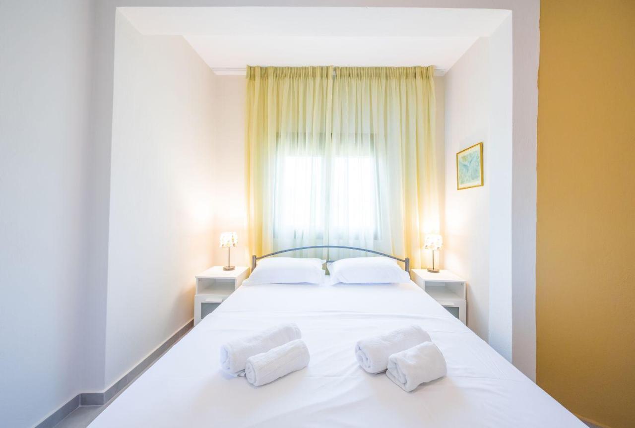 Nereus & Oceanus Beachfront Apartments, Lagonisi Beach #Feelslikehome Ormos Panagias Exterior photo