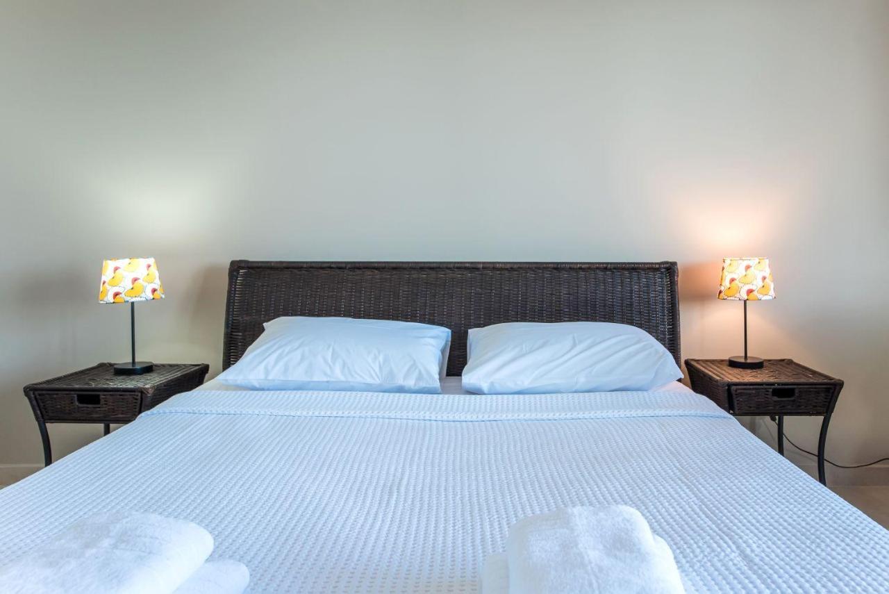 Nereus & Oceanus Beachfront Apartments, Lagonisi Beach #Feelslikehome Ormos Panagias Exterior photo