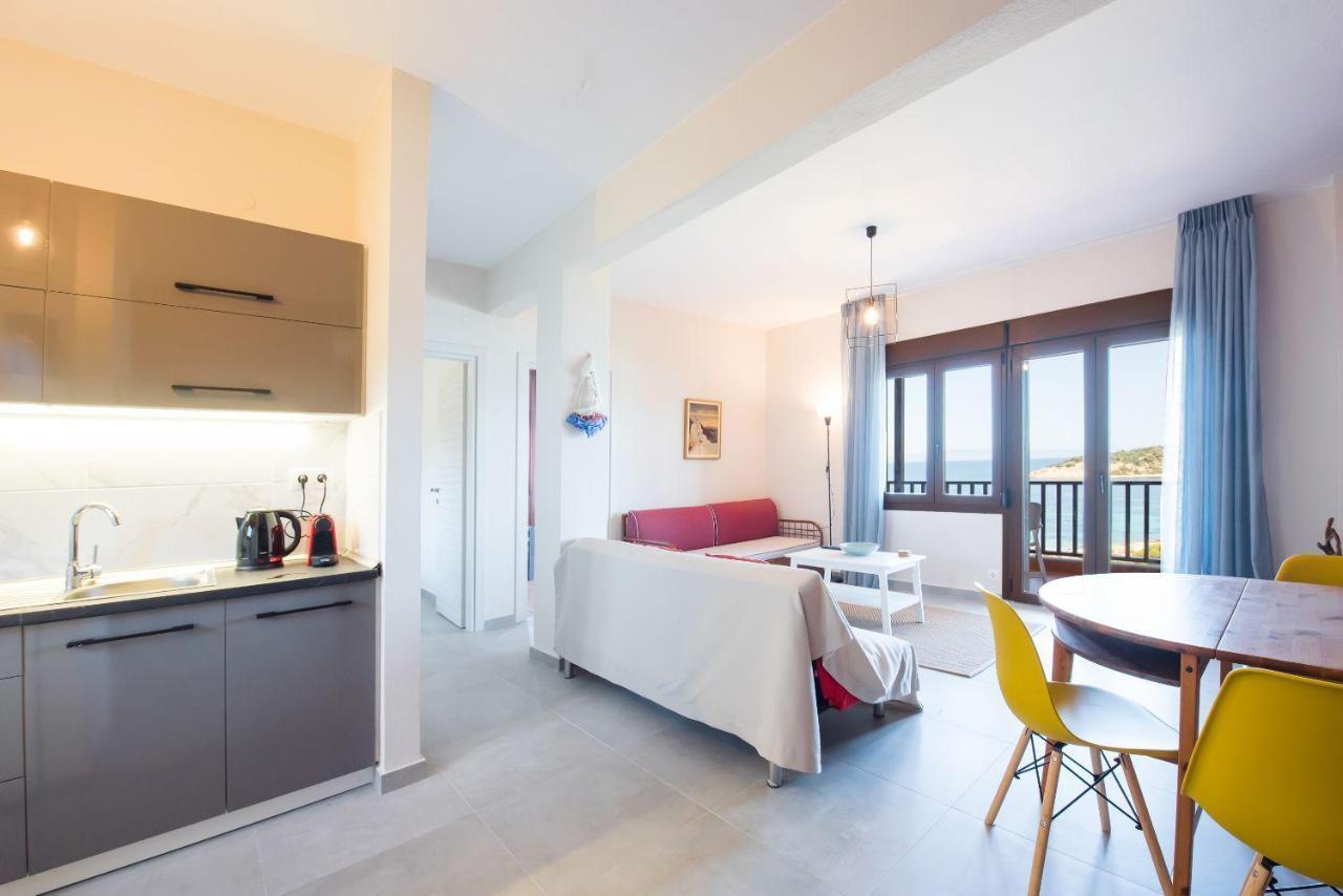 Nereus & Oceanus Beachfront Apartments, Lagonisi Beach #Feelslikehome Ormos Panagias Exterior photo