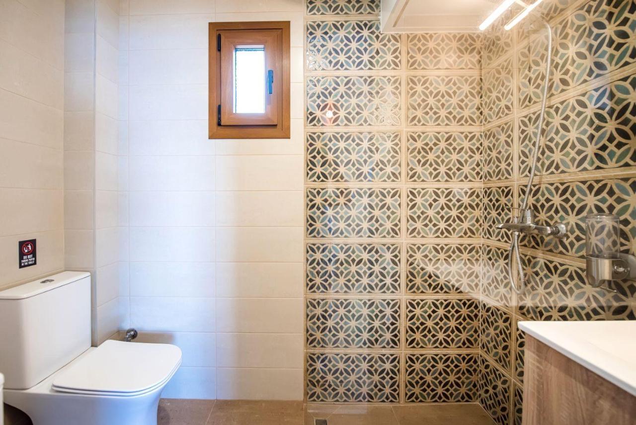 Nereus & Oceanus Beachfront Apartments, Lagonisi Beach #Feelslikehome Ormos Panagias Exterior photo